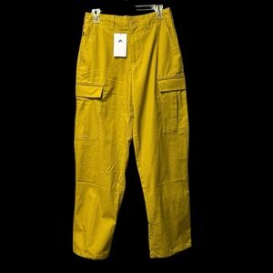 NWT Nike SB Men’s Loose Fit Straight Leg Stacked Length Cargo Pants Size 28